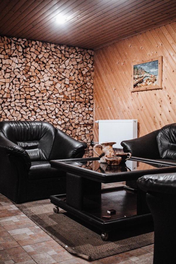 Rabbit Hotel Raiskums ภายนอก รูปภาพ
